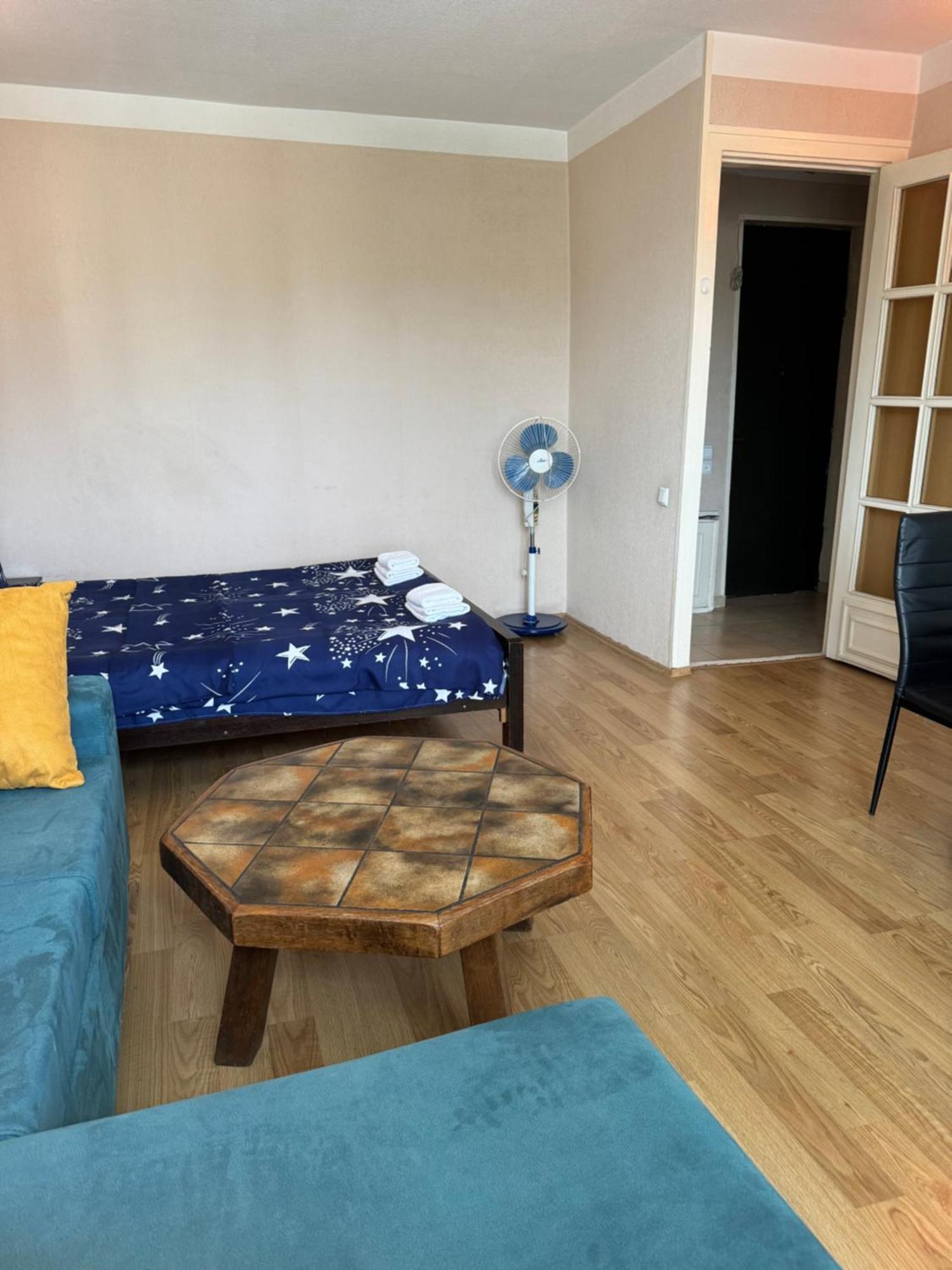 Cozy Apartment With Balcony Tbilisi Buitenkant foto